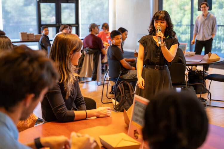 Yes, And! Improv Techniques for Confident Communication and Creative Thinking