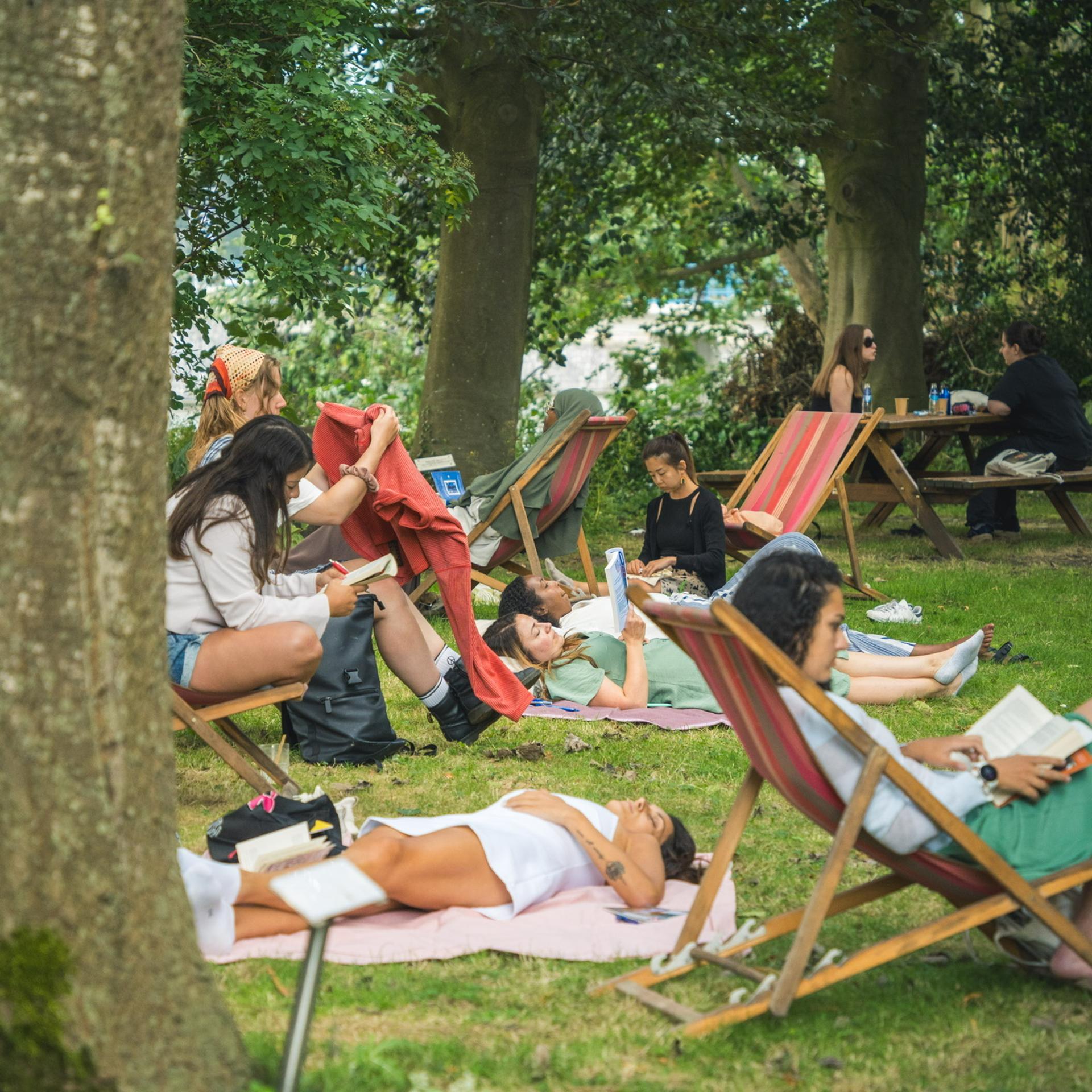 The 1,000-Person OFFLINE Picnic