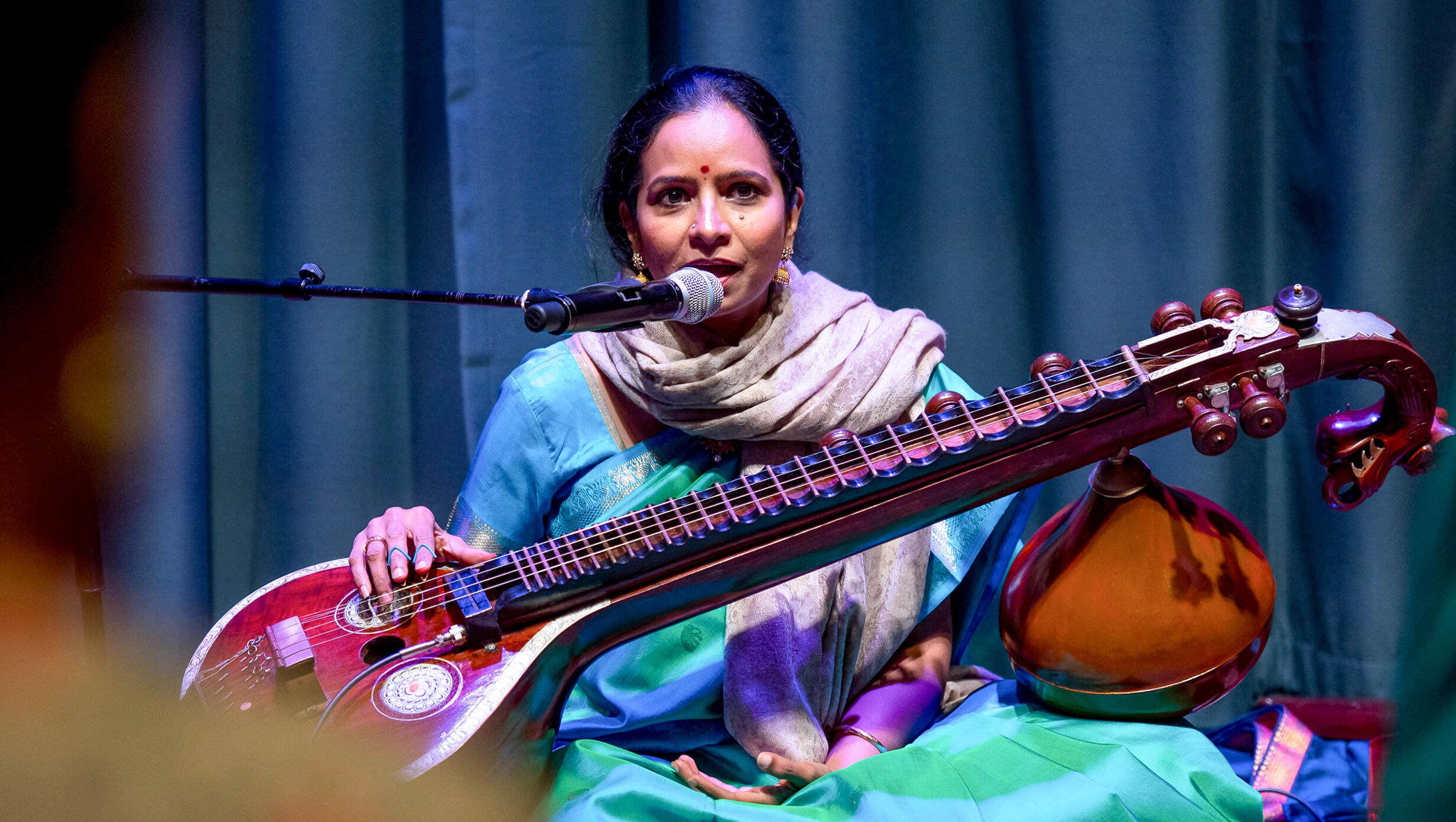 Exploring the Beauty of Raga Kamas By Jayanthi Kumaresh (Masterclass)