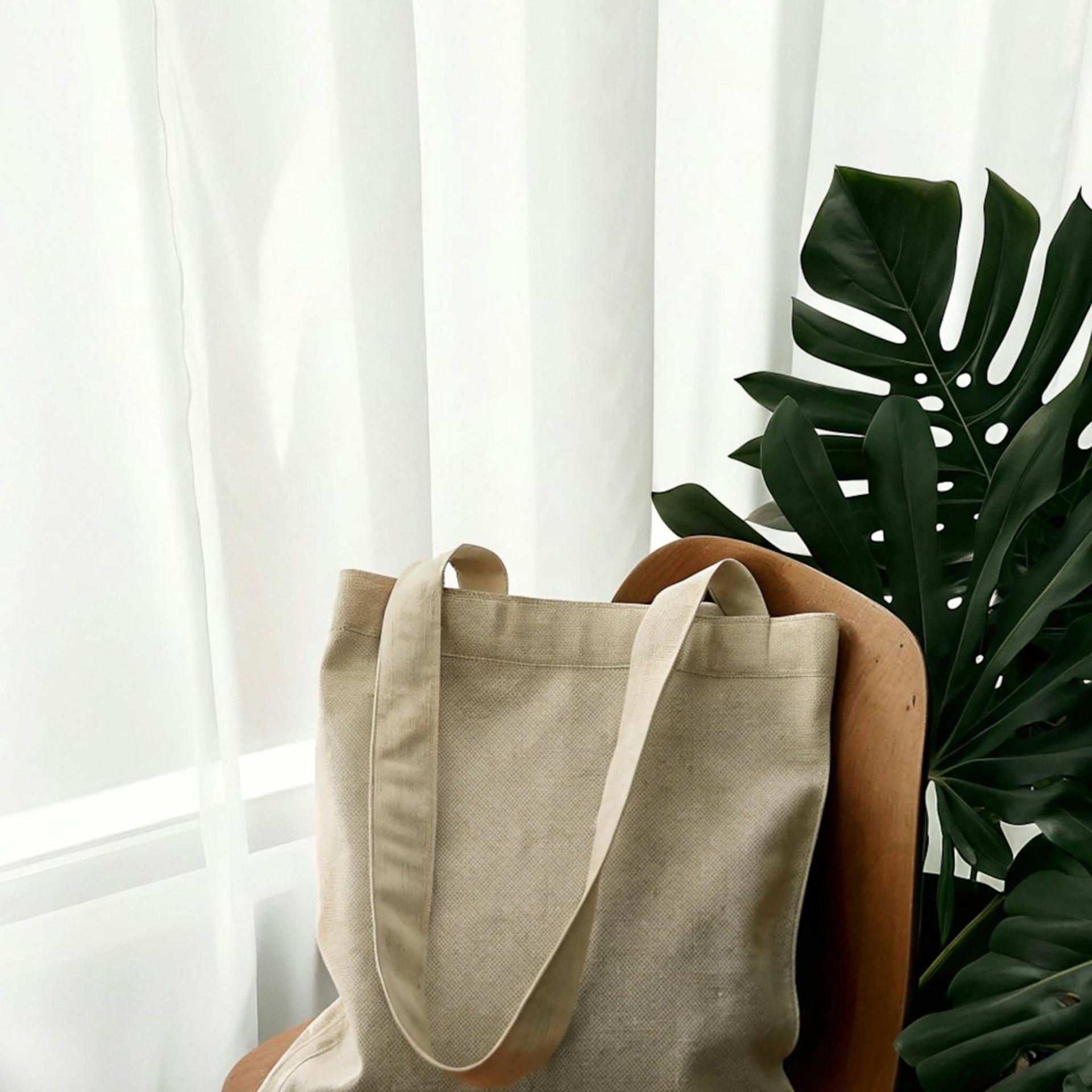 Learn How to Use a Sewing Machine & Serger! Make a reversible Tote Bag!
